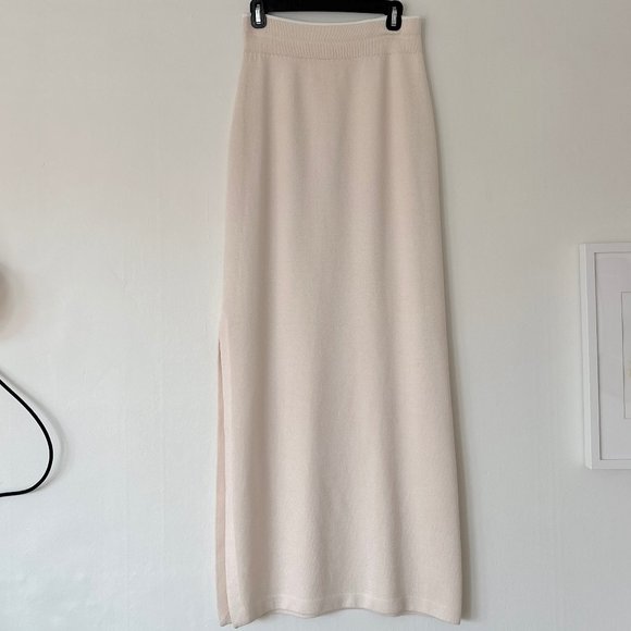 St. John Vintage Knit Set in Ivory - Picture 1 of 5